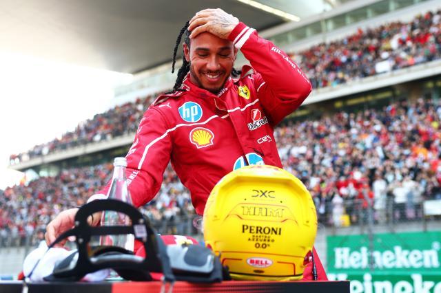 乐鱼平台-F1中国站冲刺赛 汉密尔顿首次代表法拉利夺冠